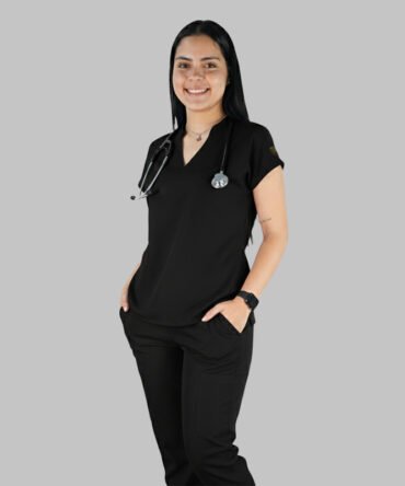uniforme-medico-valencia-carabobo-damas-estudiantes-profesionales-kado